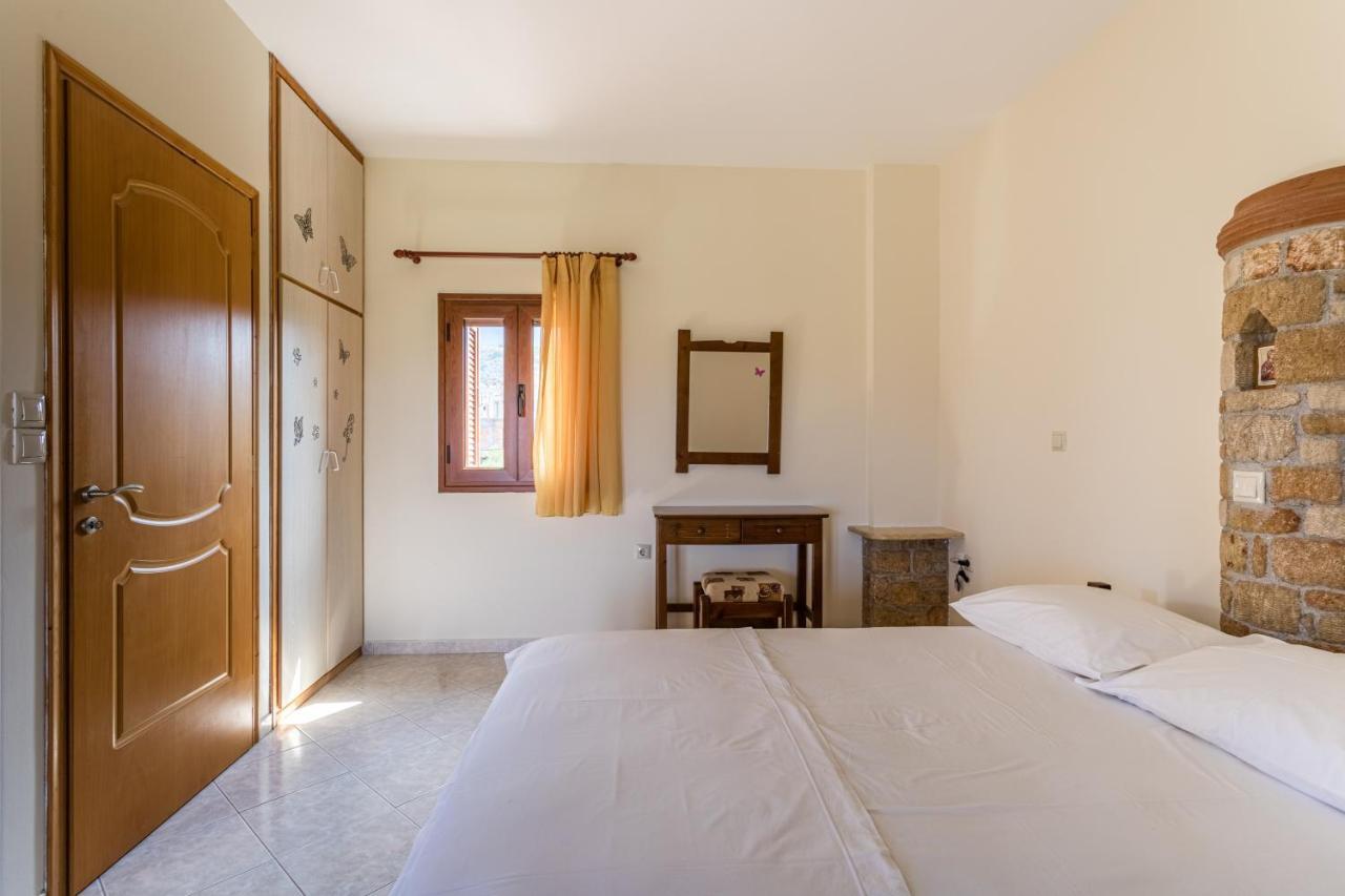 Chioureas Apartments Lévktron المظهر الخارجي الصورة