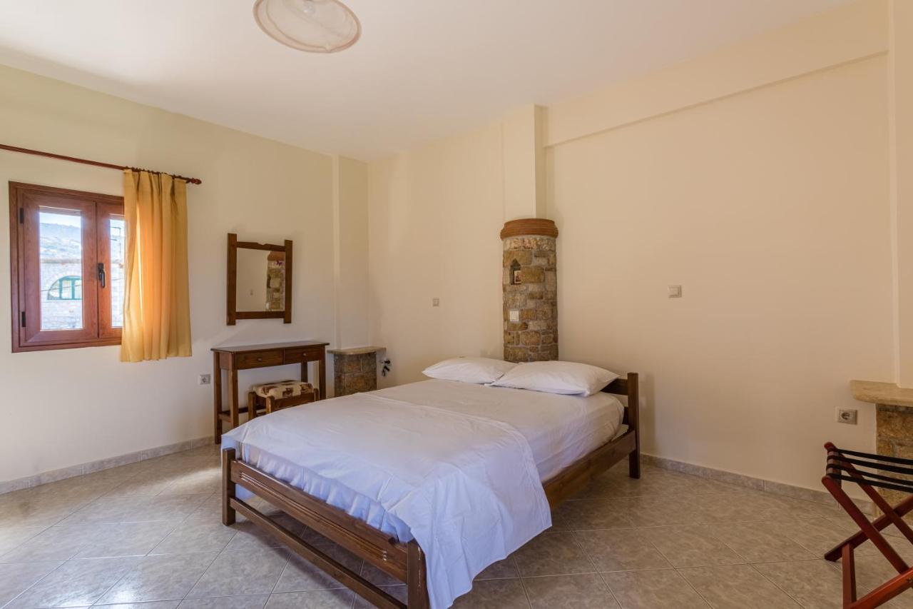 Chioureas Apartments Lévktron المظهر الخارجي الصورة